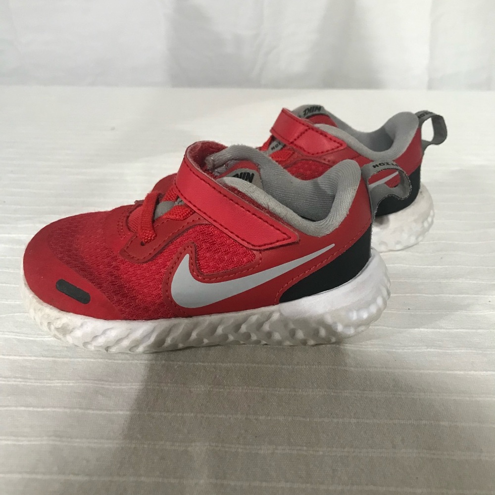Toddler Nike Revolution 5 Sneakers Sz 7 - Picture 5 of 5